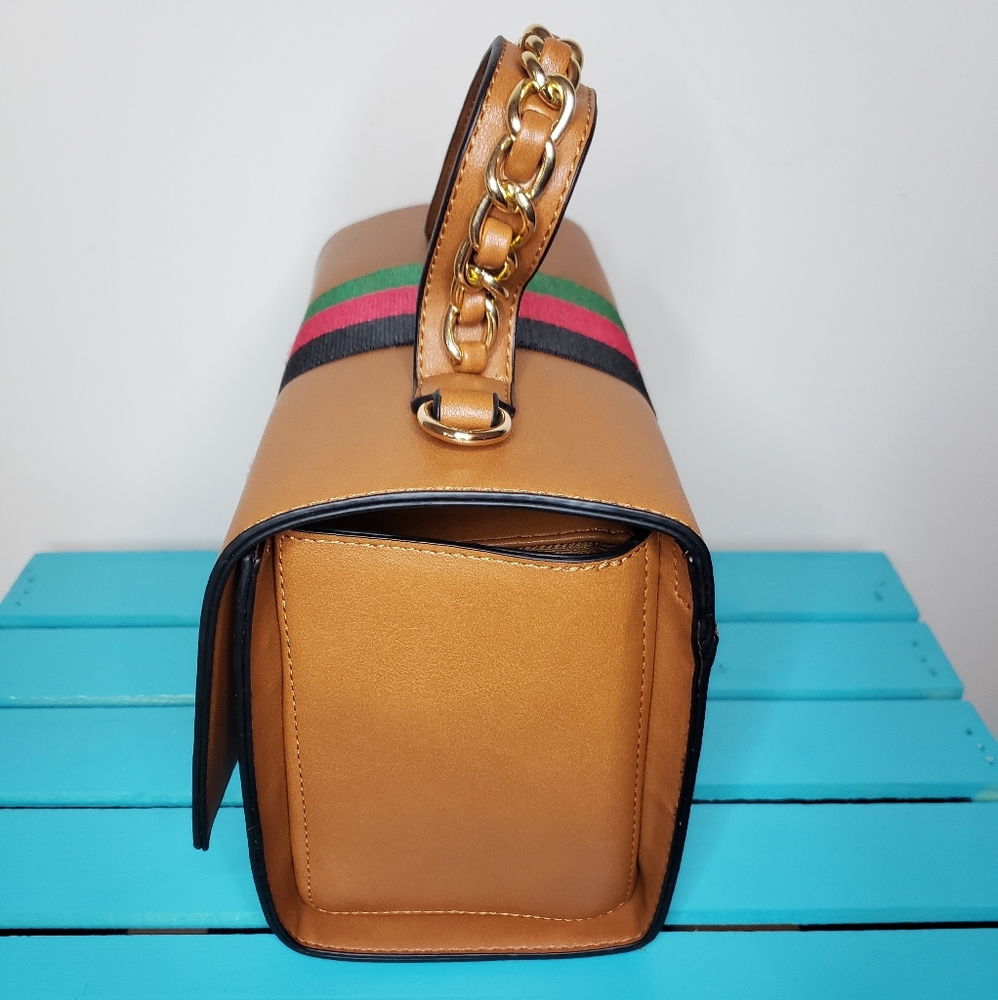 👑🐝 Handbag w/ Wallet - Picture 2 of 5